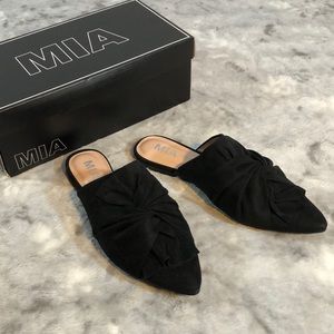 Black Slip On Pointed Toe Flats